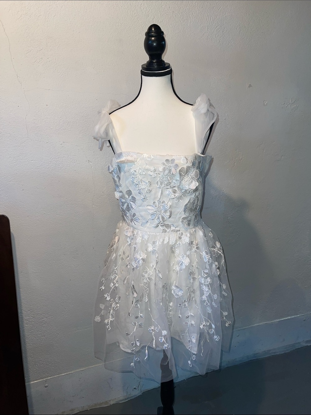 Lulus Classic Romance White 3D Floral Applique Tie-Strap Mini Dress